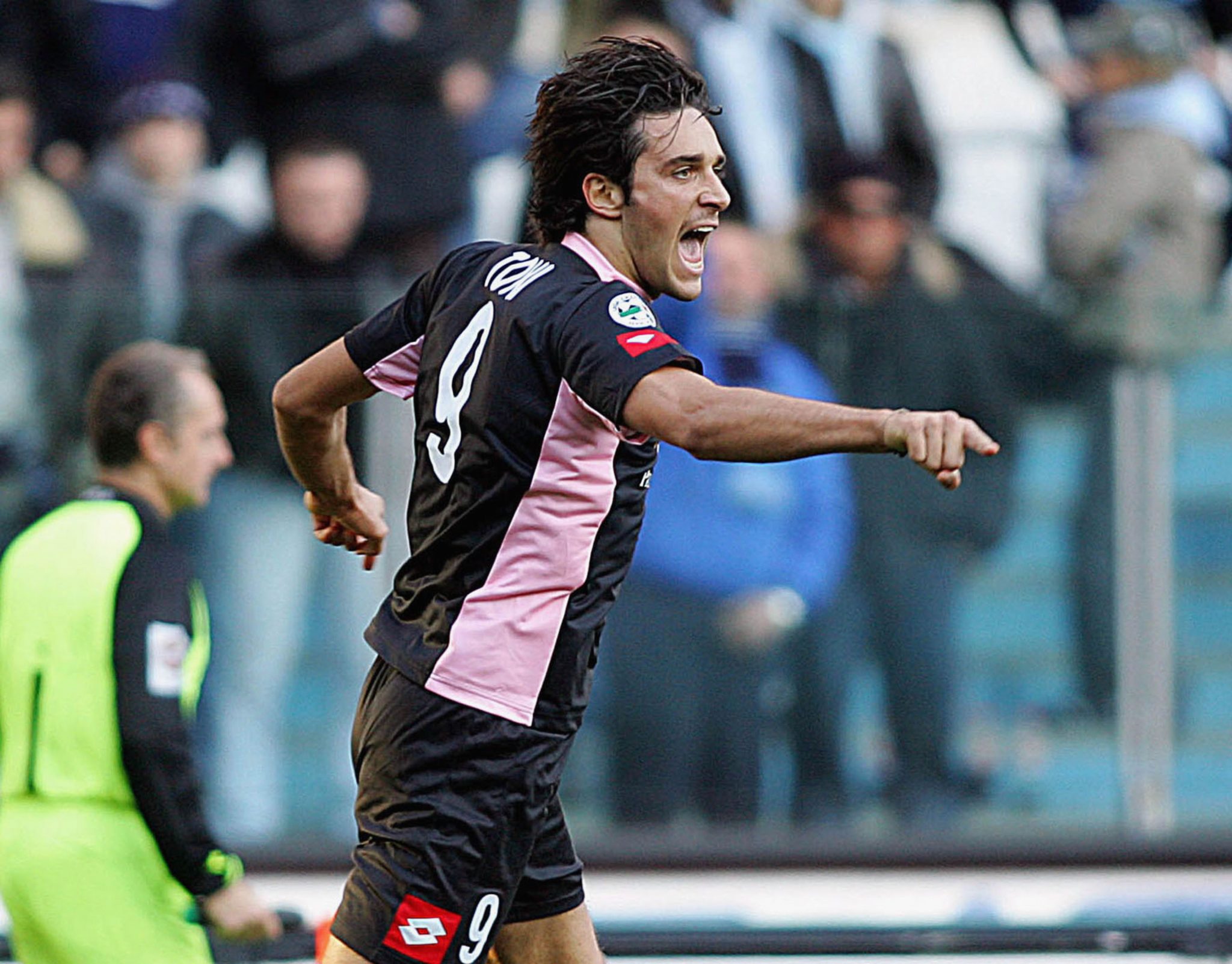 Fabrizio Miccoli of Palermo in action during the UEFA Europa League News  Photo - Getty Images